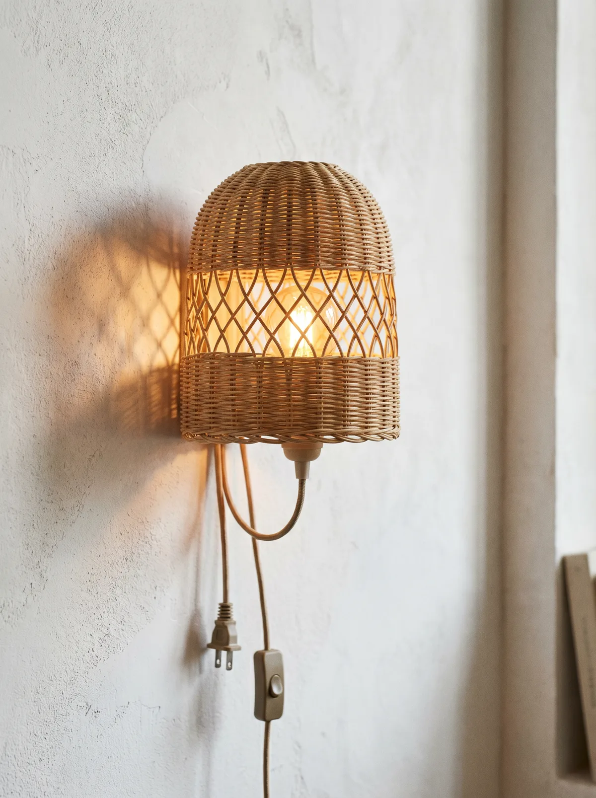 Rattan Shade Sconce